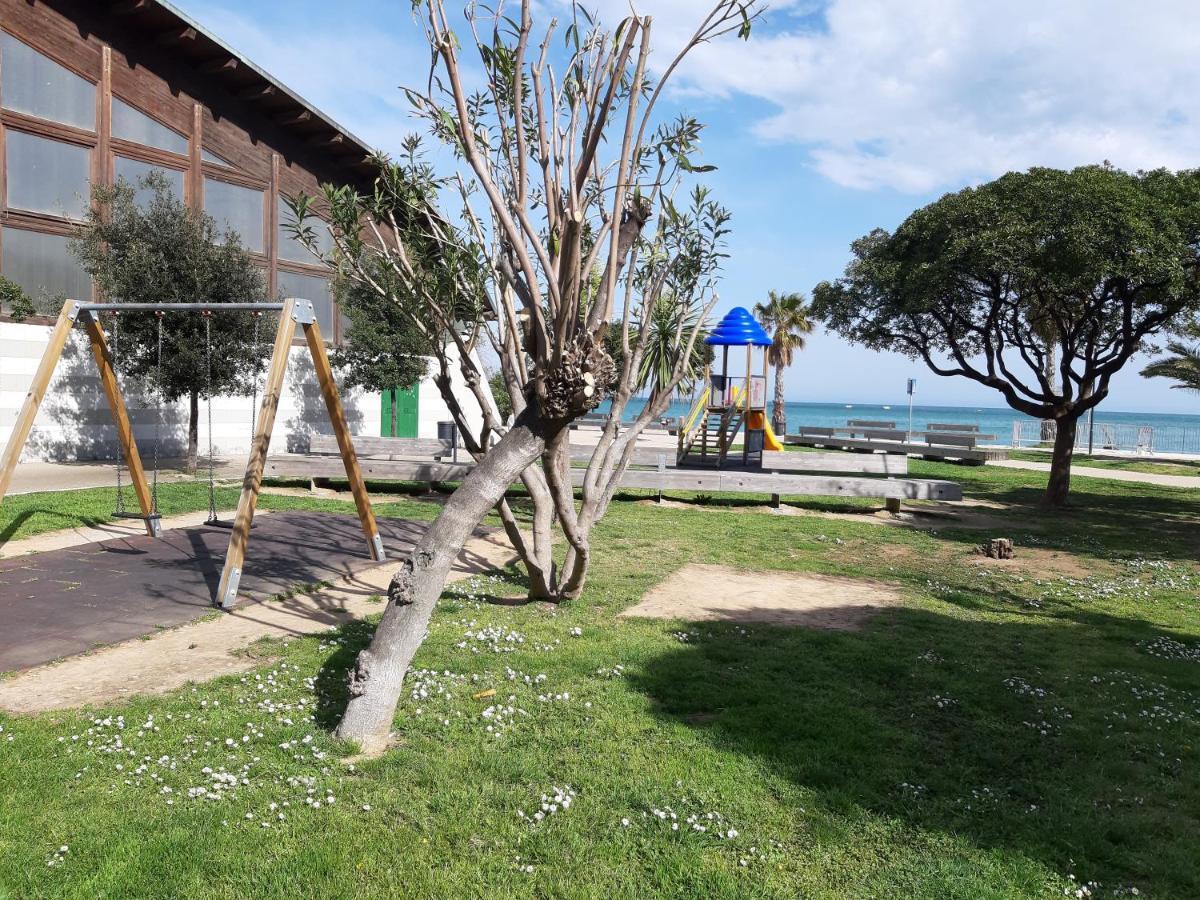 Lamberti Beach Apartment - 150 M From The Sea - Just Renewed - Wifi Savona Zewnętrze zdjęcie