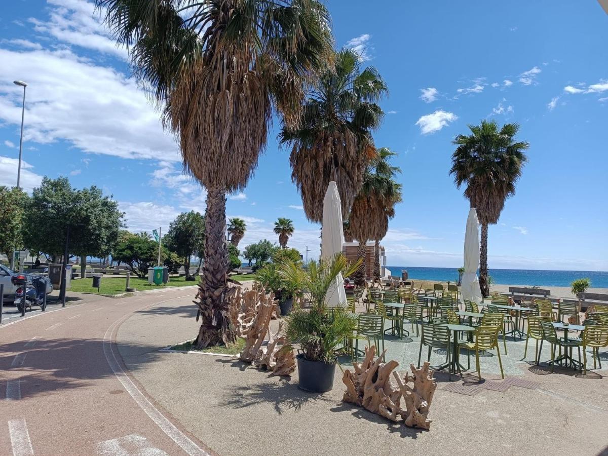 Lamberti Beach Apartment - 150 M From The Sea - Just Renewed - Wifi Savona Zewnętrze zdjęcie